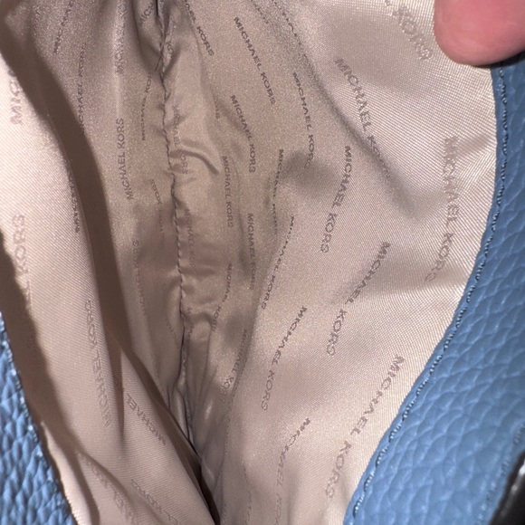 Michael Kors Maxine Large Saddle Bag - Picture 4 of 8